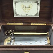 雷曼士情人节胡桃木天空之城八音盒7女生质音乐盒圣诞礼物卡农8音