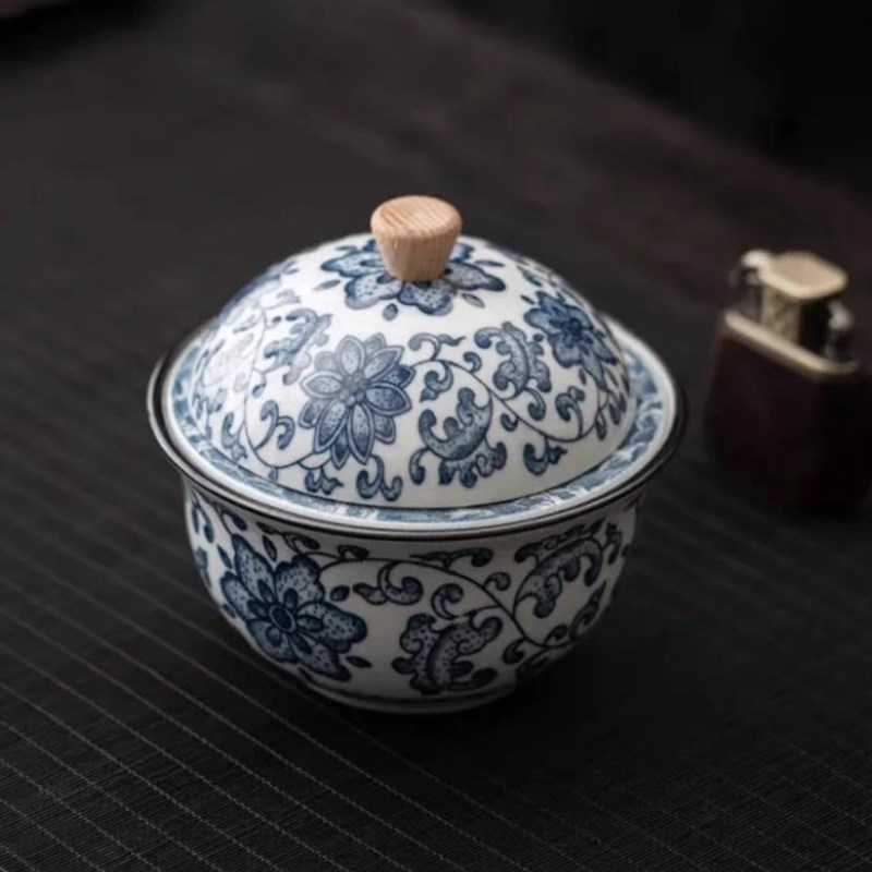 青瓷防风带盖烟灰缸