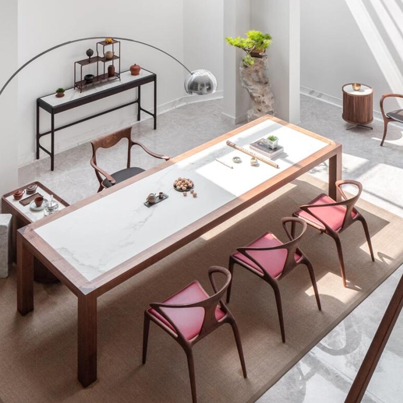 岩板餐桌2025新款现r代简约轻奢新中式实木客厅家用小户型胡桃木