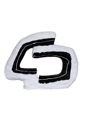 现代简约创意树脂摆件样板房售楼处桌面茶几玄关V办公桌软装饰品