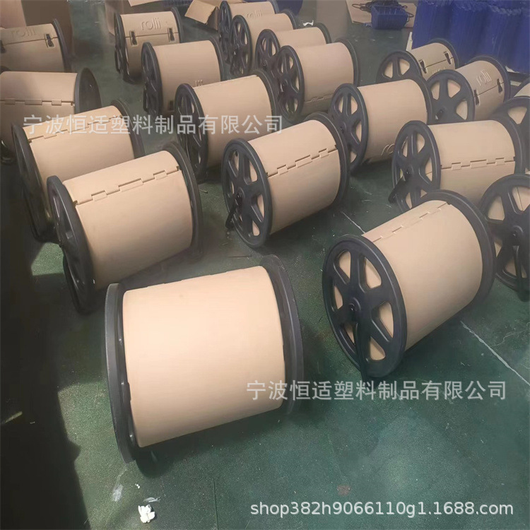 承接滚塑户外保温箱定制承接外贸出口带轮子保温桶滚塑产品带加工