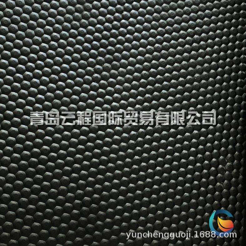 橡胶仔猪保温垫保育栏橡胶垫限位栏母猪防滑青岛云程畜牧专用