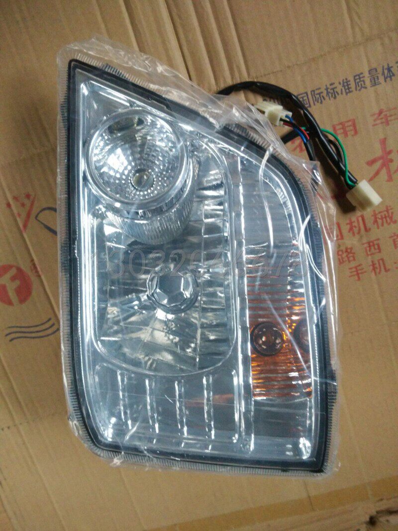 福田五星柴油三轮车驭翔B版ATX1500领翔300灯具前照灯 前大灯
