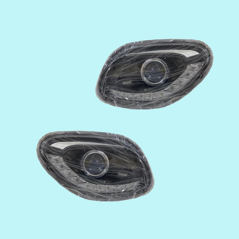 电动三轮车前大灯四轮车LED转向灯行车灯全封闭篷车刹车车头大灯