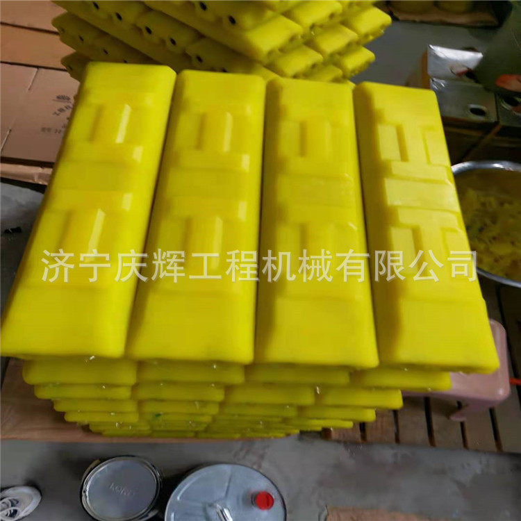 挖掘机E345D履带板橡胶块链条牛筋板胶块钩机卡扣螺丝履带胶