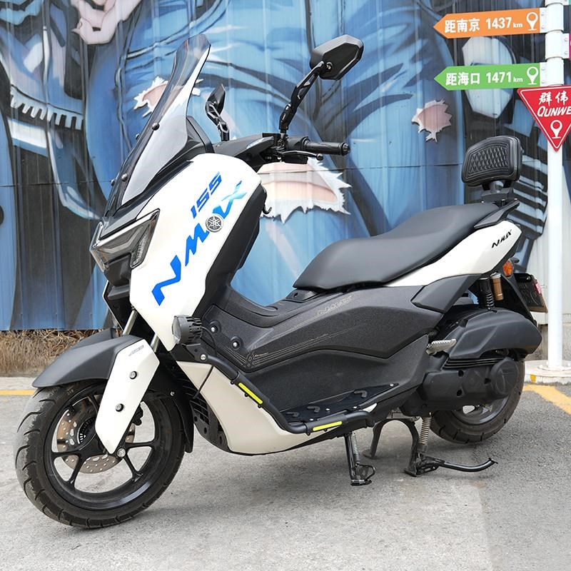 适用于 于山叶NMAX155护杠防摔保险杆带射灯款排气杠机车改装件