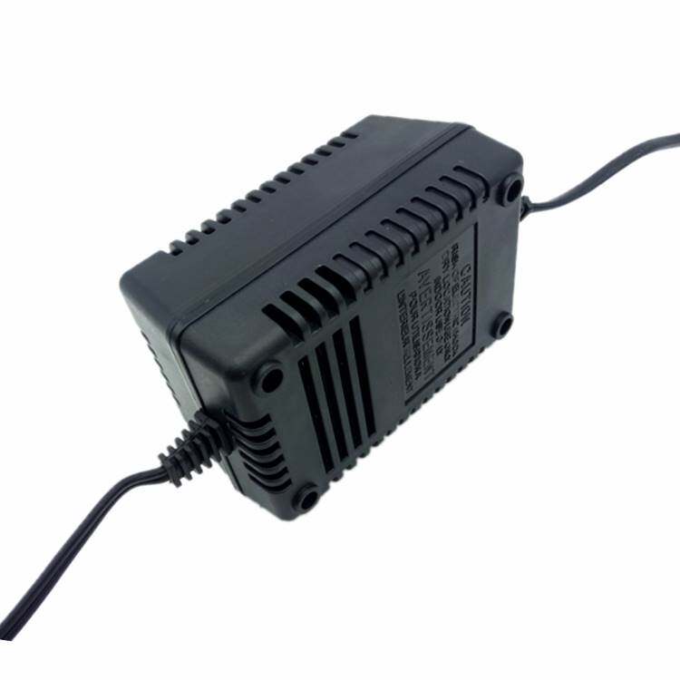 。控摄像头电源 2监20V转交流AC24V2A适配器球机电源变压器海康大