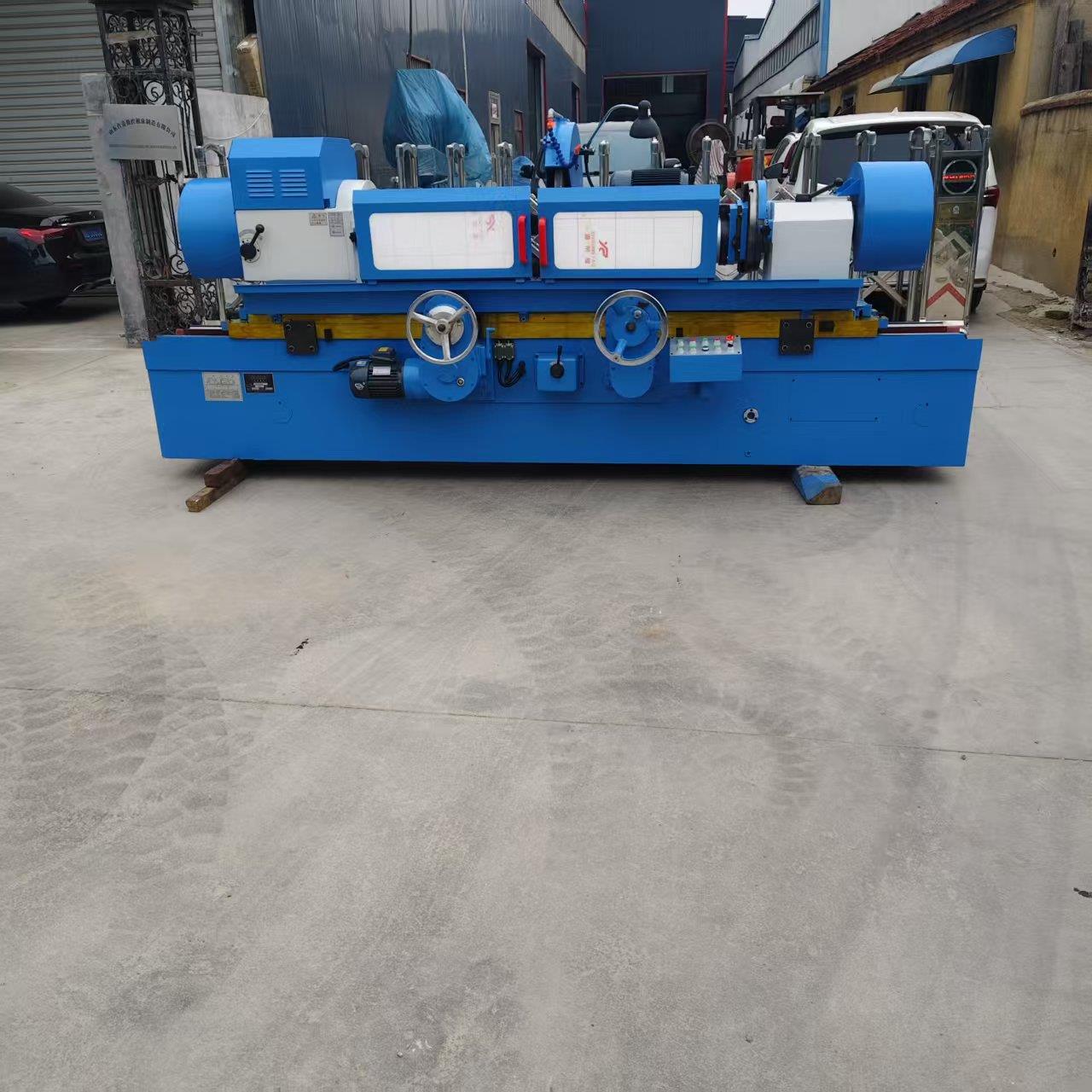 源头工厂MQ8260/1600mm曲轴磨床M8240/1米发动机曲轴类磨削机床