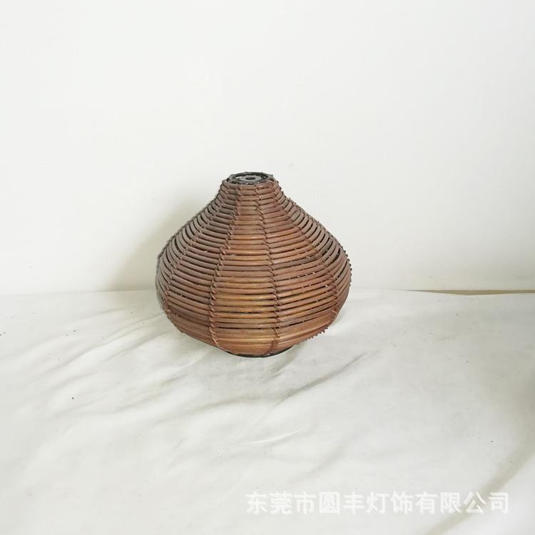 工厂专业生产各种藤编灯罩 台灯罩 吊灯罩 藤编工艺品 手工编织品