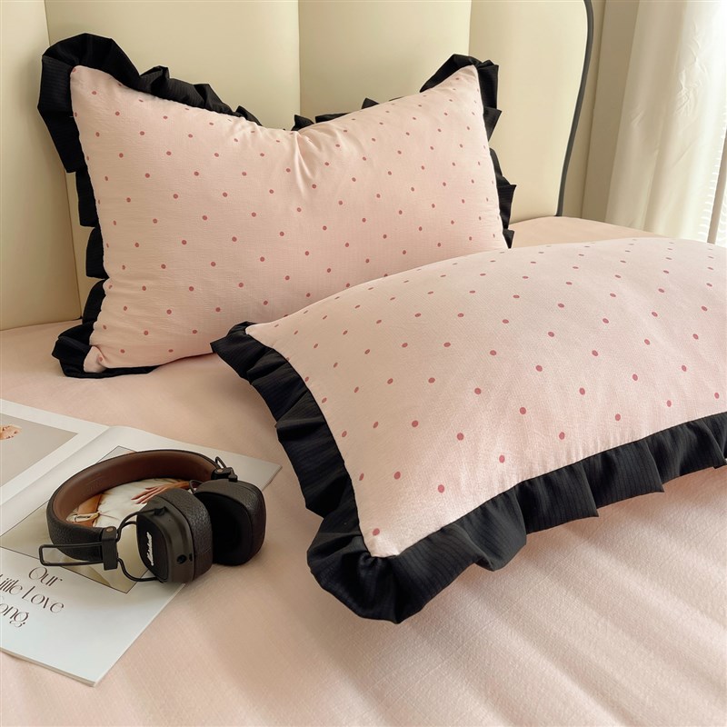 2025新黑色蕾丝粉红圆点四件套被单和床单学生宿舍床三件套