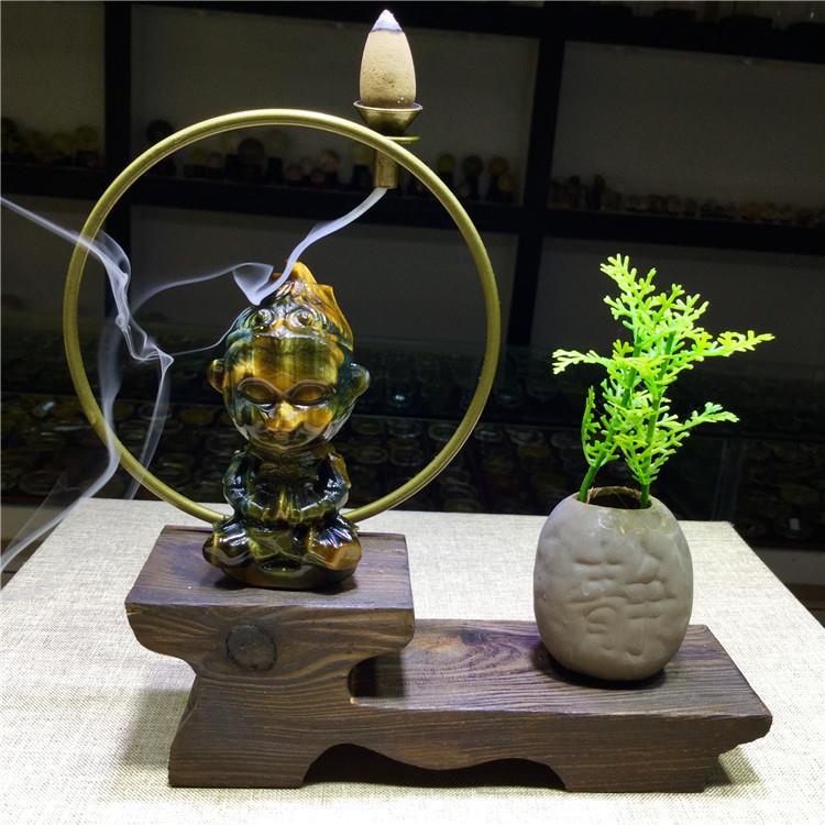 东海水晶天然虎眼石黄虎眼蓝虎眼齐天大圣斗孙悟空倒流香小摆件