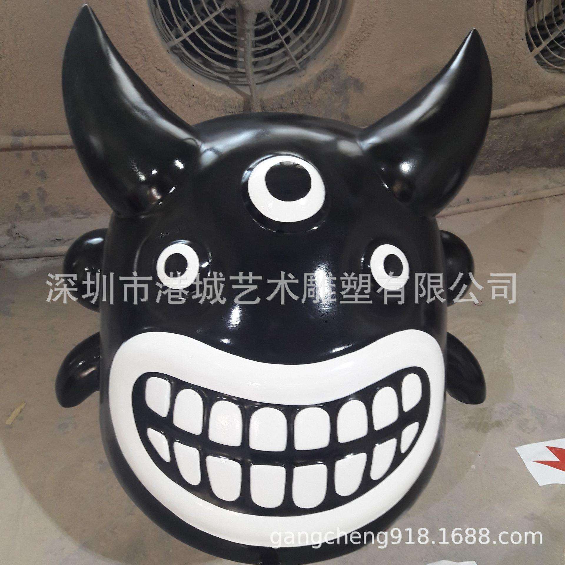 IP形象卡通牛魔王公仔玻璃钢雕塑商业橱窗黑白人偶装饰模型大摆件