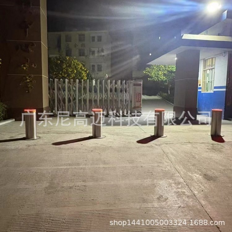 学校单位门口可升降式成品车挡阿克苏工厂自动路桩不锈钢防撞柱子