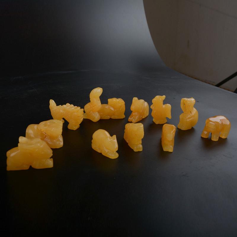米黄玉十二生肖随葬品生肖殡葬用品摆件羊鸡牛马猪猴鼠狗虎
