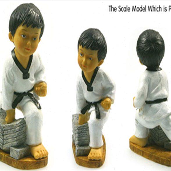 击破打道馆石头纪念男公仔跆拳道生日礼品家居工艺品摆件树脂创意