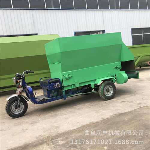 养牛场电动投料车 自动上料养殖场撒料车 牛羊马电动投料车容积
