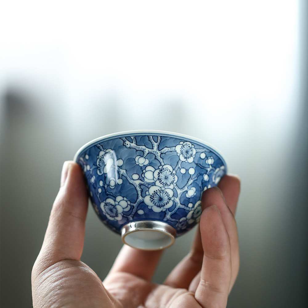 景德镇高端青花瓷茶具小茶杯全手工陶瓷主人杯手绘满工冰梅品茗杯