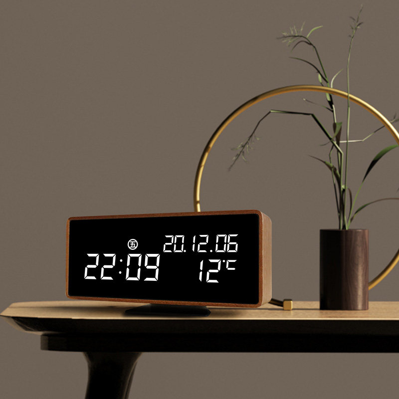 北欧极简实木闹钟蓝牙音箱木头钟电子闹钟静音闹铃夜光床头钟座钟
