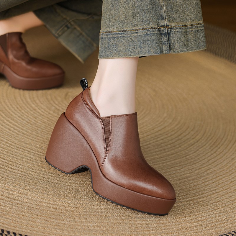 真皮厚底圆头英伦风小皮鞋女2025新款坡跟松糕底百搭显瘦懒人单鞋