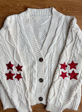 泰勒霉霉深红色星星白色开衫 Taylor's Cardigan