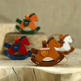 如柒国潮b风头层牛皮立体拼色手工立体摇摇马包挂汽车钥匙挂件挂