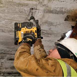 得伟 20V无刷电锤石坑 充电式多功能电镐三用 DCH293B