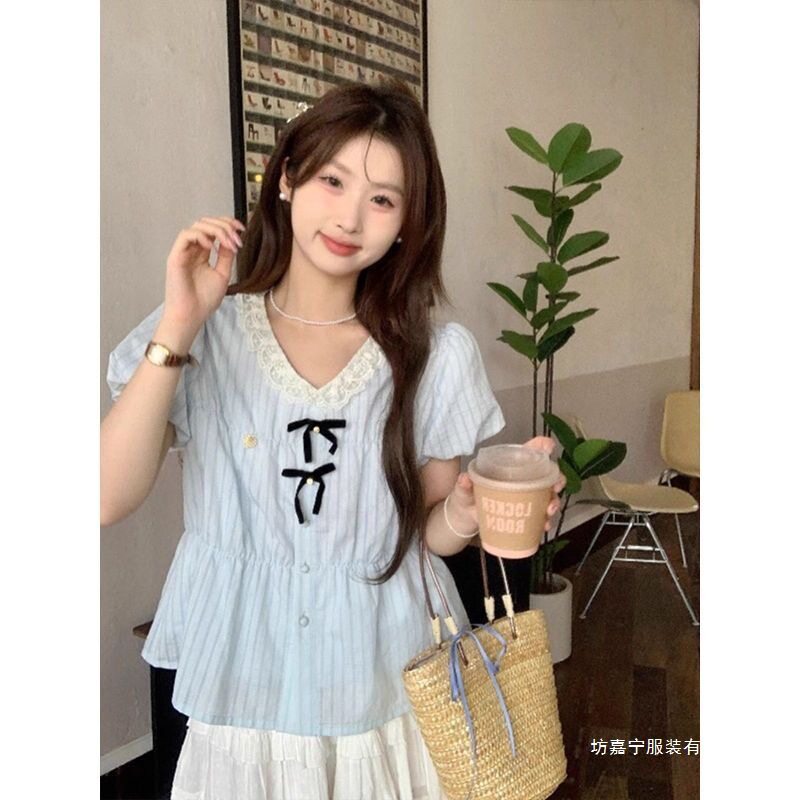 夏季浅蓝蕾丝V领条纹娃娃衫