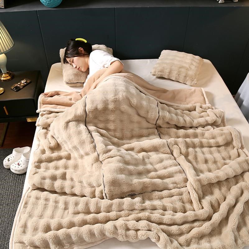 纯色加厚抱枕毯子二合一午睡车用被子两用睡觉神器高端可收纳折叠,居家布艺,抱枕被,淘宝优惠券,粉丝福利购,淘宝优惠卷