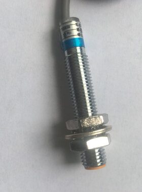 824vD10流LG12v线-感应220J磁性开关ZZ交/E-A3开Vm8/常闭流直两常