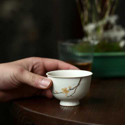 景德镇东方中式粉引系列釉上手绘梅花陶瓷茶具品茗杯主人杯可养开