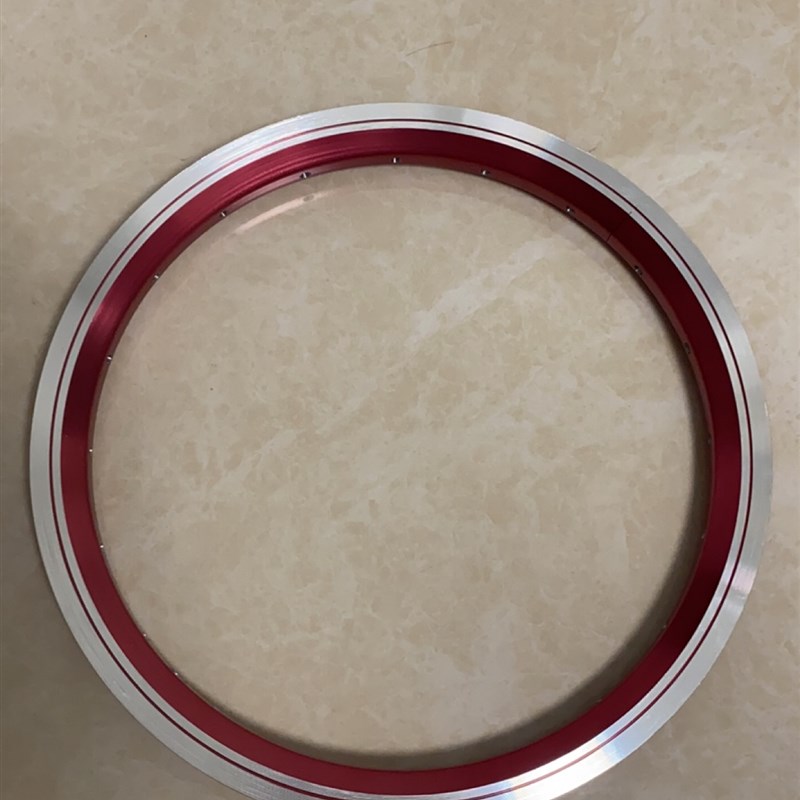 客户专拍:定制加q厚14寸20孔代架车专用车圈