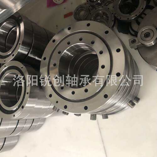 CRBD 09025 A 交叉滚子轴承 数控机床转台轴承