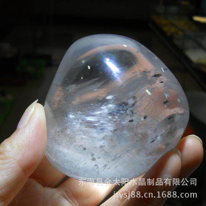 东海水晶天然绿幽灵水晶把玩不规则水晶原石风景石手把件