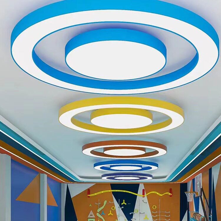 儿童体适能馆圆形圆环吊灯体育馆篮球馆运动馆用彩色造型灯吸顶灯
