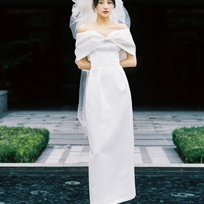 复古一字肩轻婚纱简约法式缎面出门纱小个子新娘结婚订婚小礼服