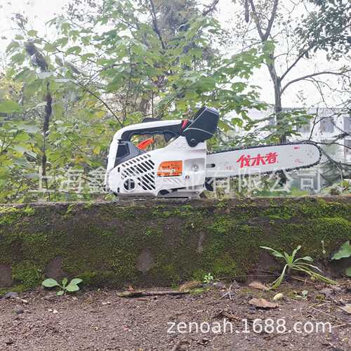 伐木者FM625小型汽油链条锯伐木锯毛竹锯家用轻便型单手锯