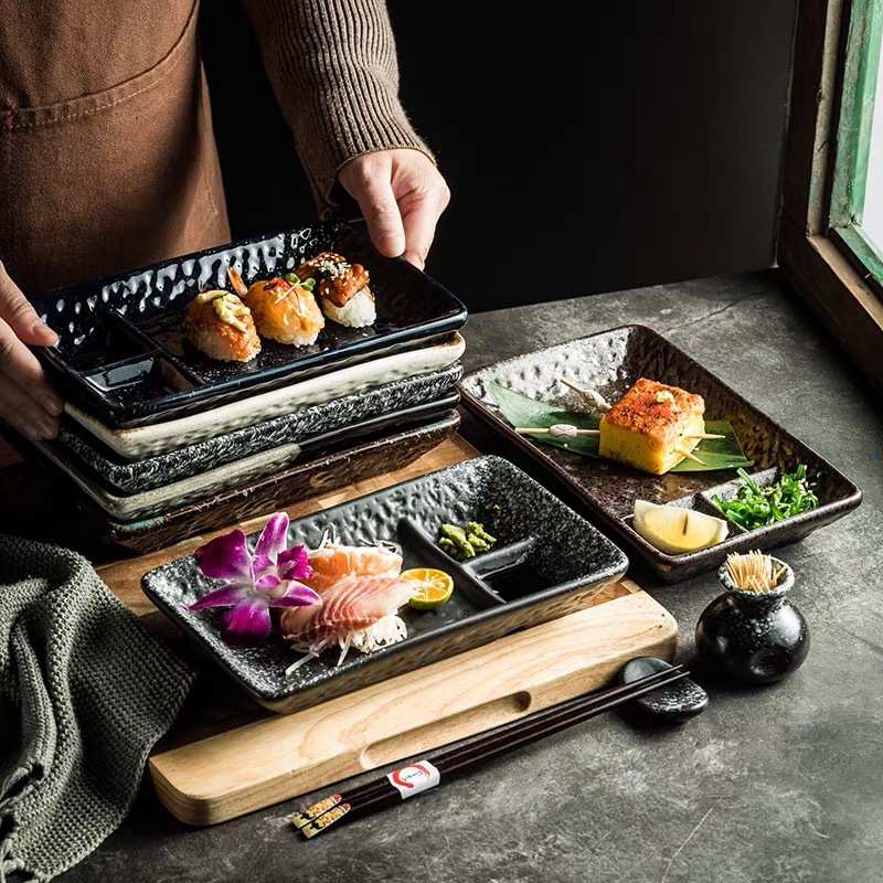 日式分隔盘家用三格带蘸料碟陶瓷寿司盘饺子定量盘子分格盘餐厅盘