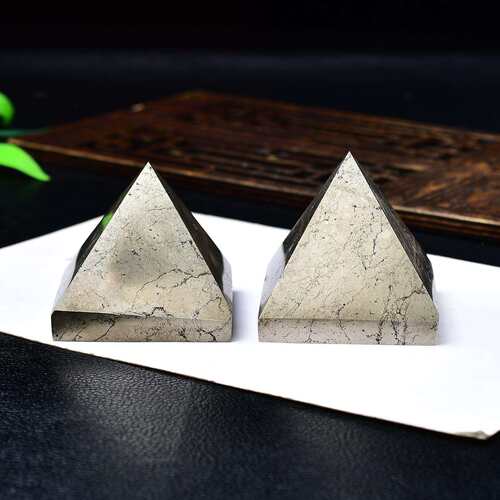 天然黄铁矿金字塔摆件原石打磨宝塔家居客厅办公室工艺品摆设