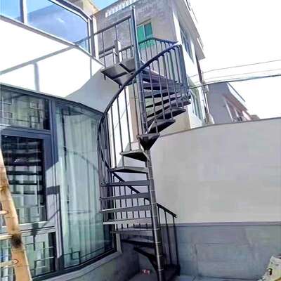 室外中柱旋转楼梯防滑板室外楼梯别墅跃层扶手旋梯中柱旋转梯厂家