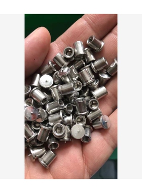 304不锈钢  DIN13918  IT型焊接螺母柱  6/M4*10