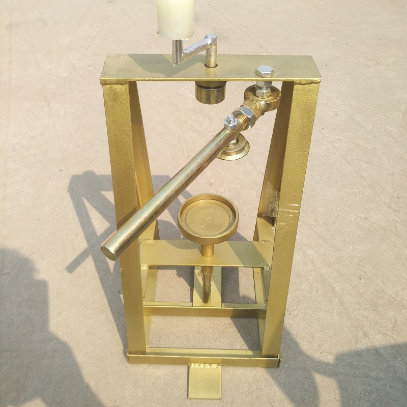 包邮 半斤 一斤k 白瓷瓶 手动锁边机 瓷瓶 封口机 锁口机 压盖机