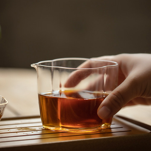 日式公道杯海棠花瓣形匀杯分茶器加厚耐热玻璃高品质茶小清新简约