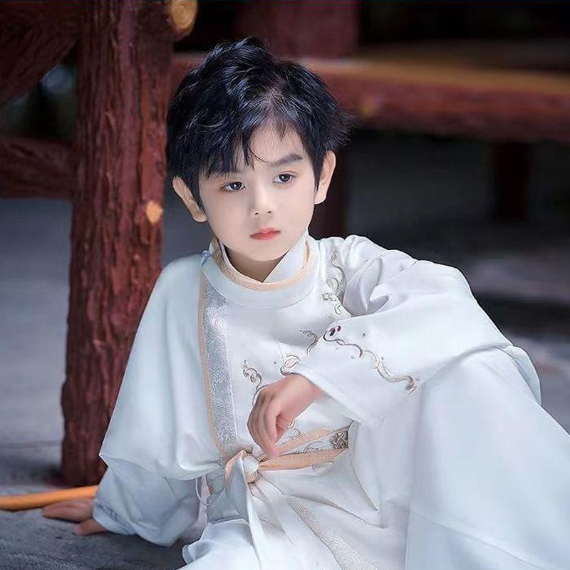 小少爷儿童汉服中国风男童古装服男孩改良唐装新款侠客风表演服白