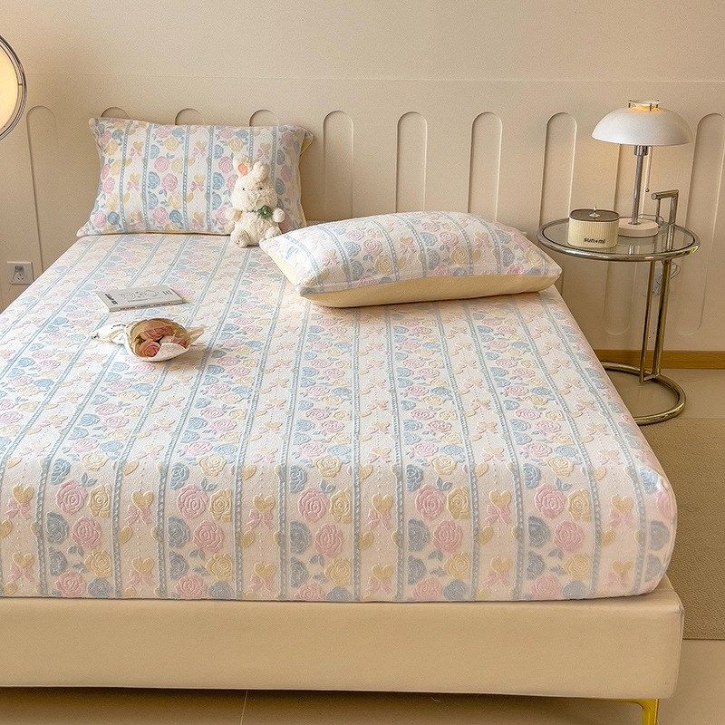 A类加厚保暖雕花绒四件套母婴级绒被套单件秋冬季牛奶绒床单床笠