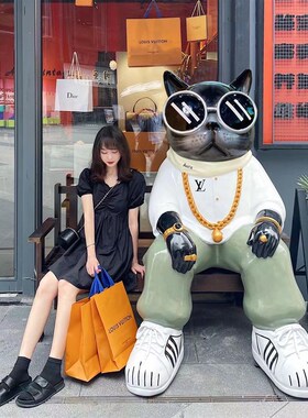 招财猫雕塑定制玻璃钢卡通人物网红商场餐厅户外宠物店门口大摆件