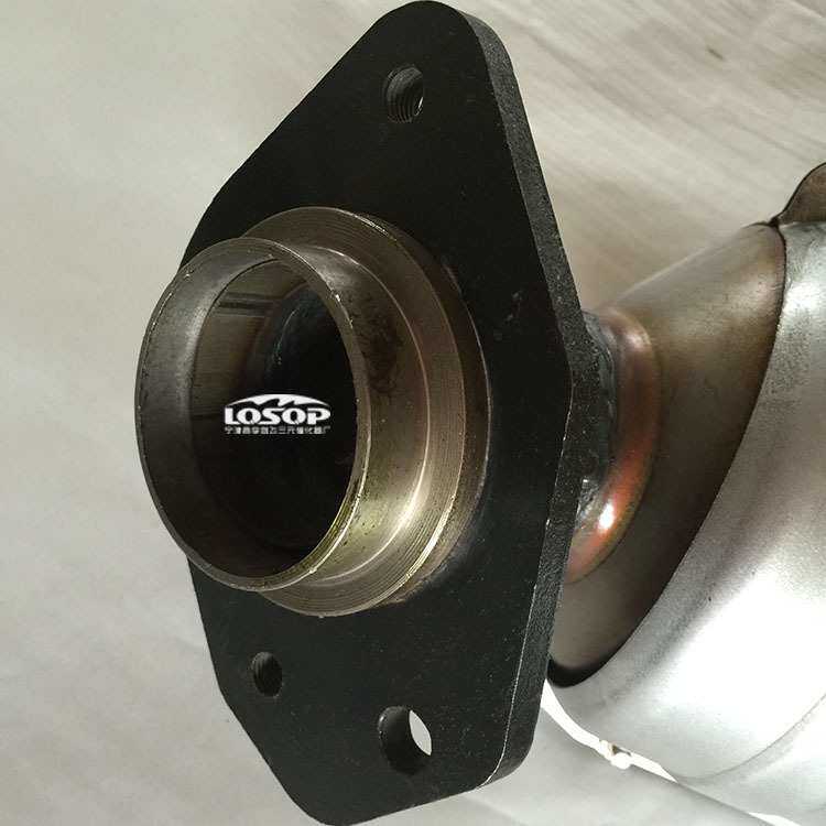 厂家供应三元催化器适用长城哈弗H6 2.4 2.0汽车排气管三元催化器