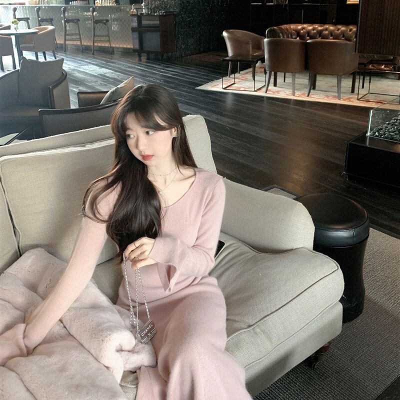 赵宝妮浣熊羊毛鱼尾连衣裙女秋冬新款中长款内搭打底针织毛衣裙子