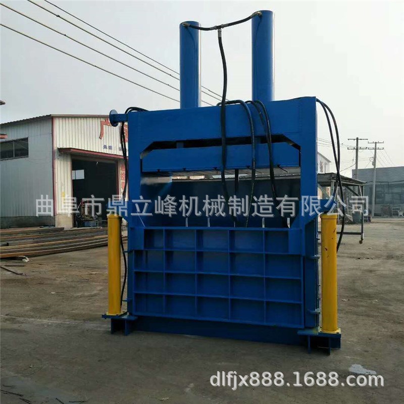 半自动立式250j吨铝合金不锈钢打包机张家口地球60吨铁桶压扁机器