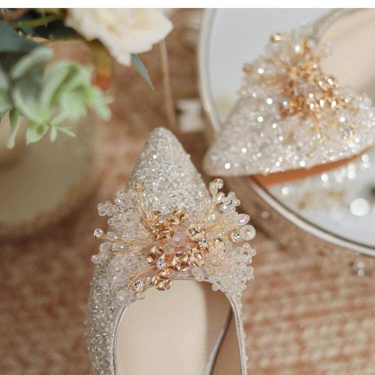 粗跟高跟鞋婚鞋新娘鞋主婚纱结婚礼平底水晶鞋中跟孕妇不累脚