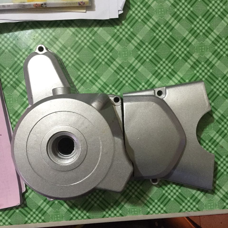 助力/弯梁摩托车配件48Q/70CC/100/110小齿轮/小飞/动力左后边盖